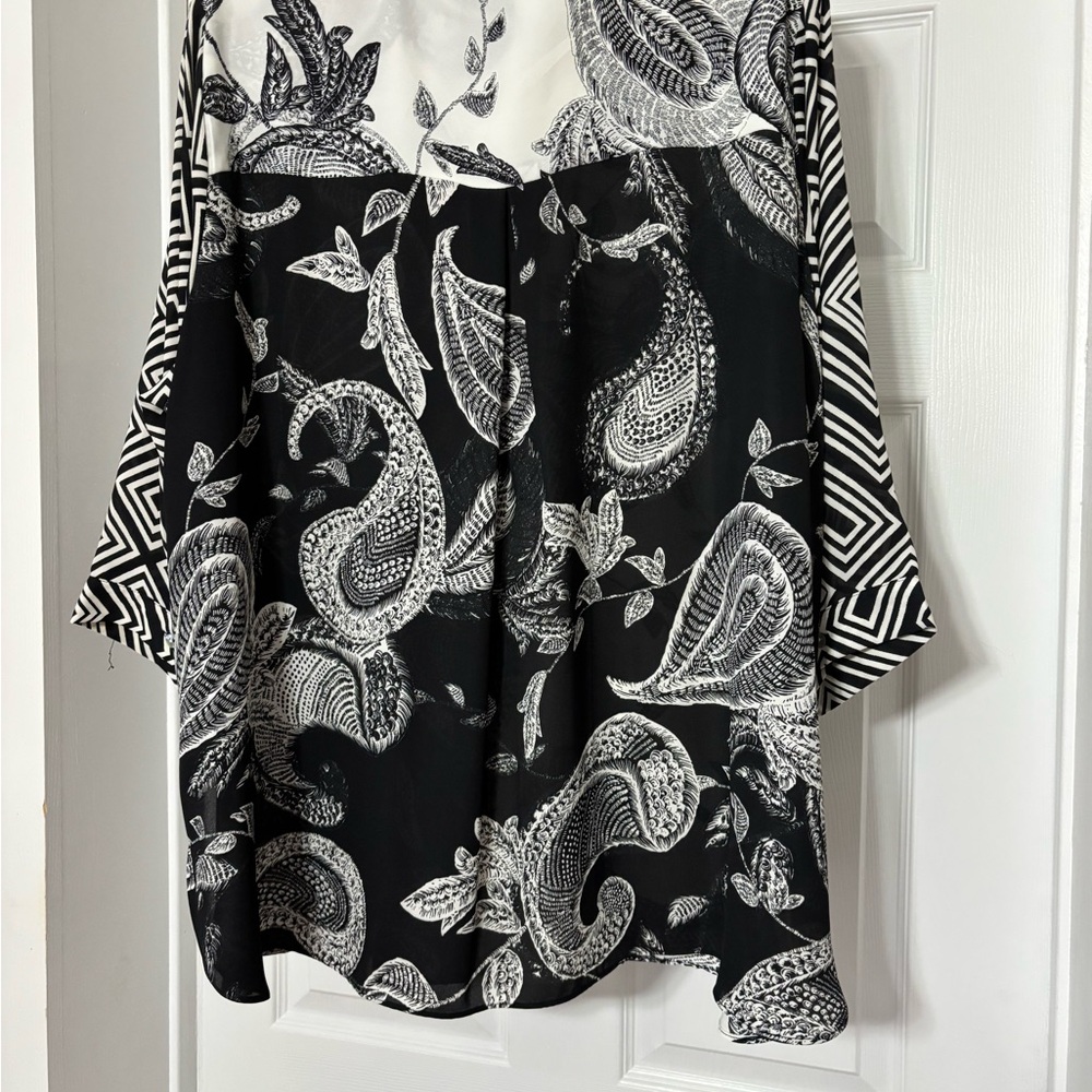 NWT Rose & Olive Top Size 2X - Picture 2 of 8